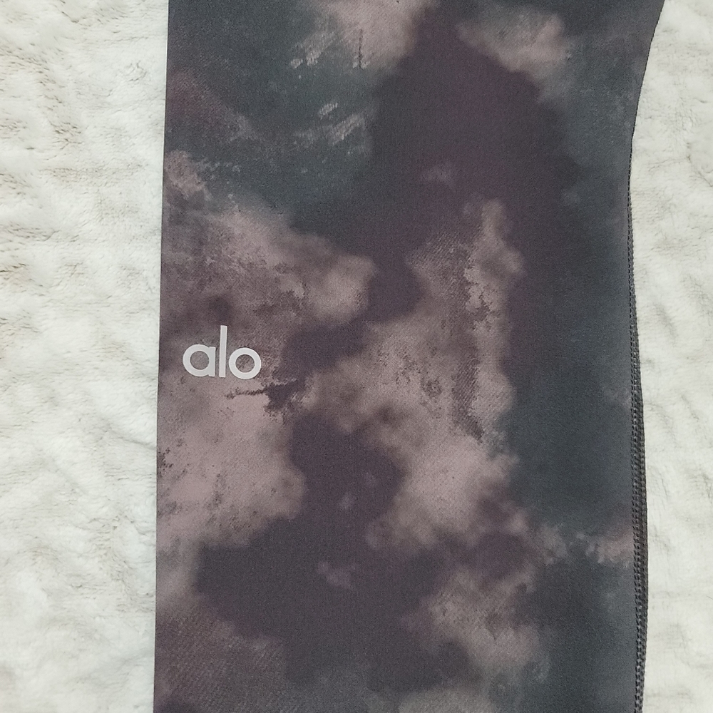ALO Yoga Solarized High-Rise Tie-Dye Leggings Oxblood Size M - Picture 8 of 16
